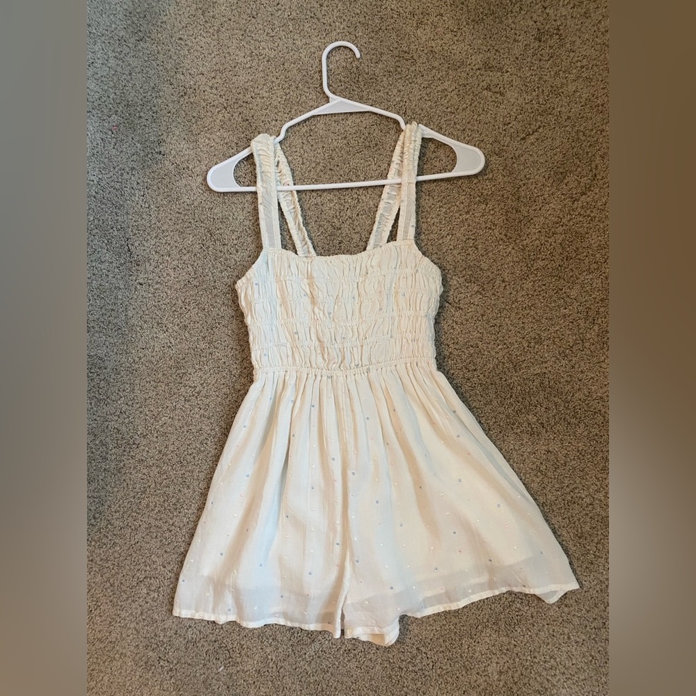 Urban outfitters short romper, size xs, cream w/ colorful small polkadots
